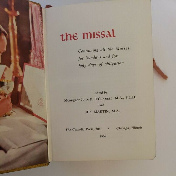 The Catholic Missal Mid Century Gold Hardcover Holy Liturgy Devotion Prayers 60s - Picture 9 of 12